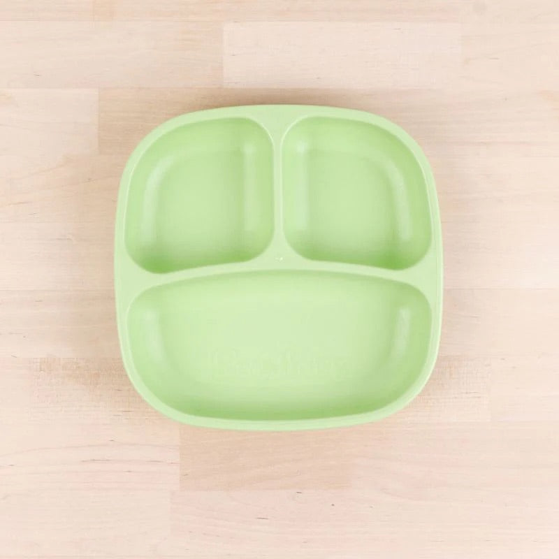 replay-divided-plate-leaf