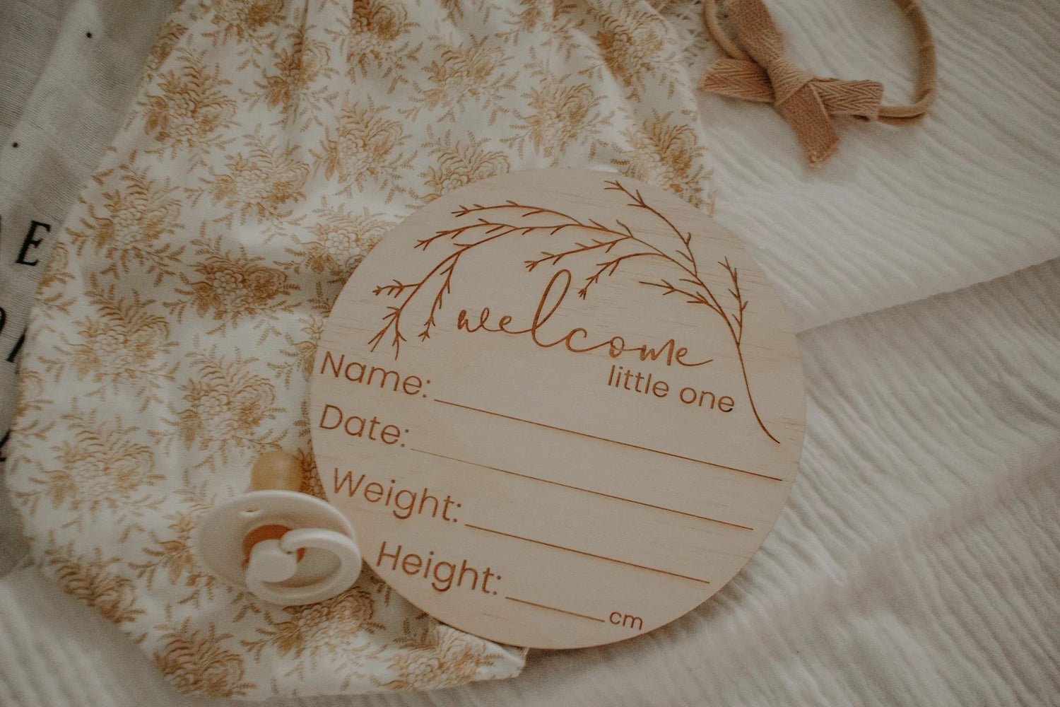single-disc-announcement-welcome-little-one-whimsical-1