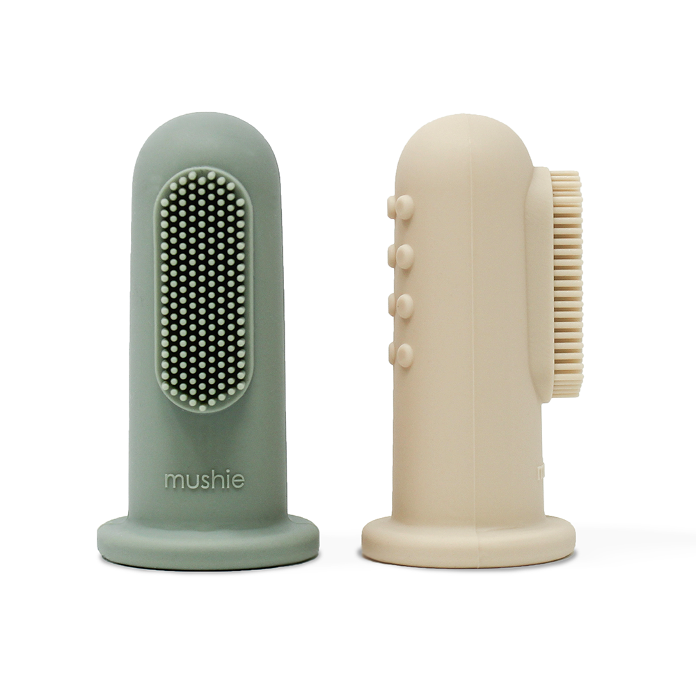 mushie-finger-toothbrush-cambridge-blue-shifting-sand